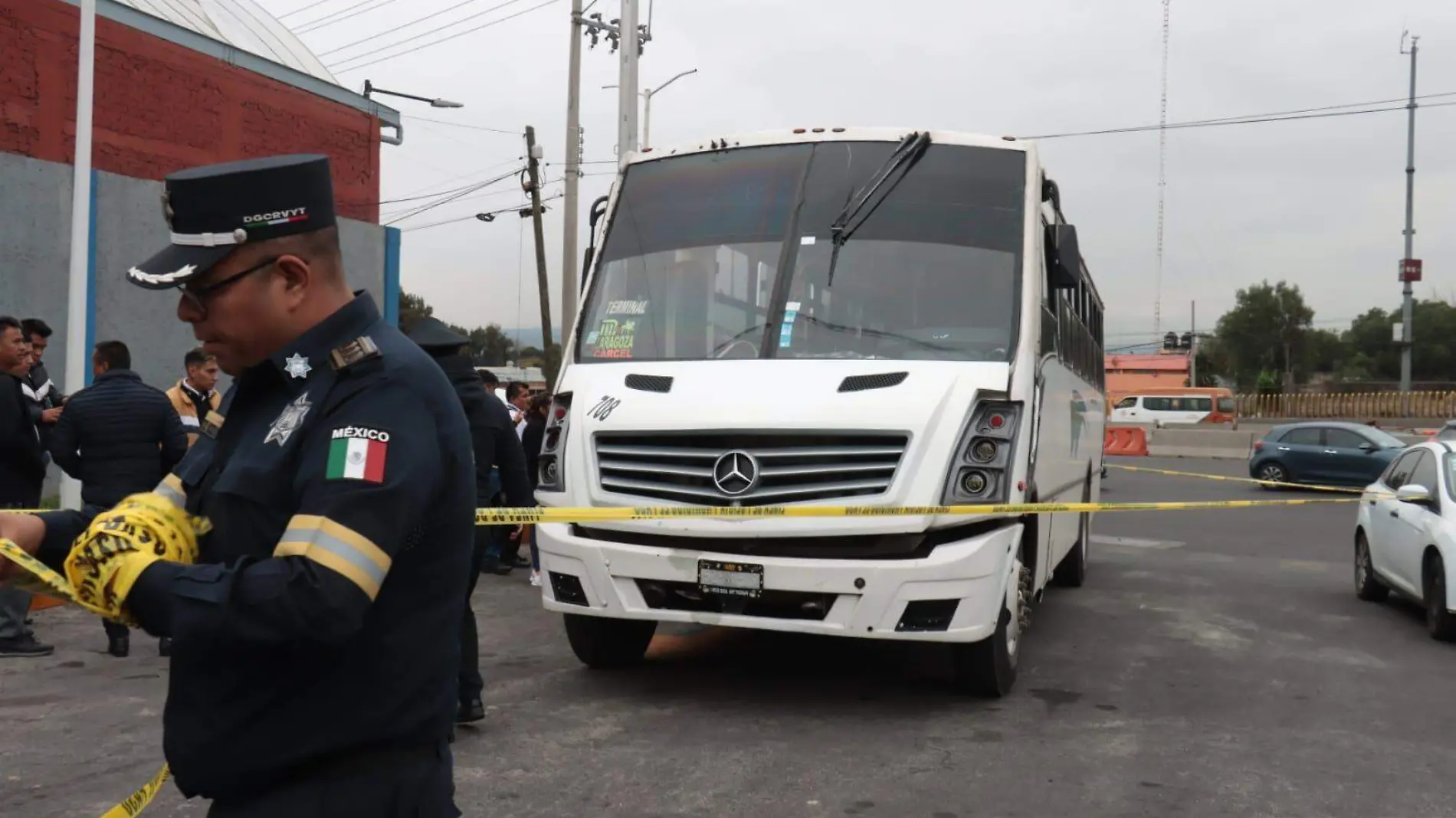 Muerto en transporte pública  (1)